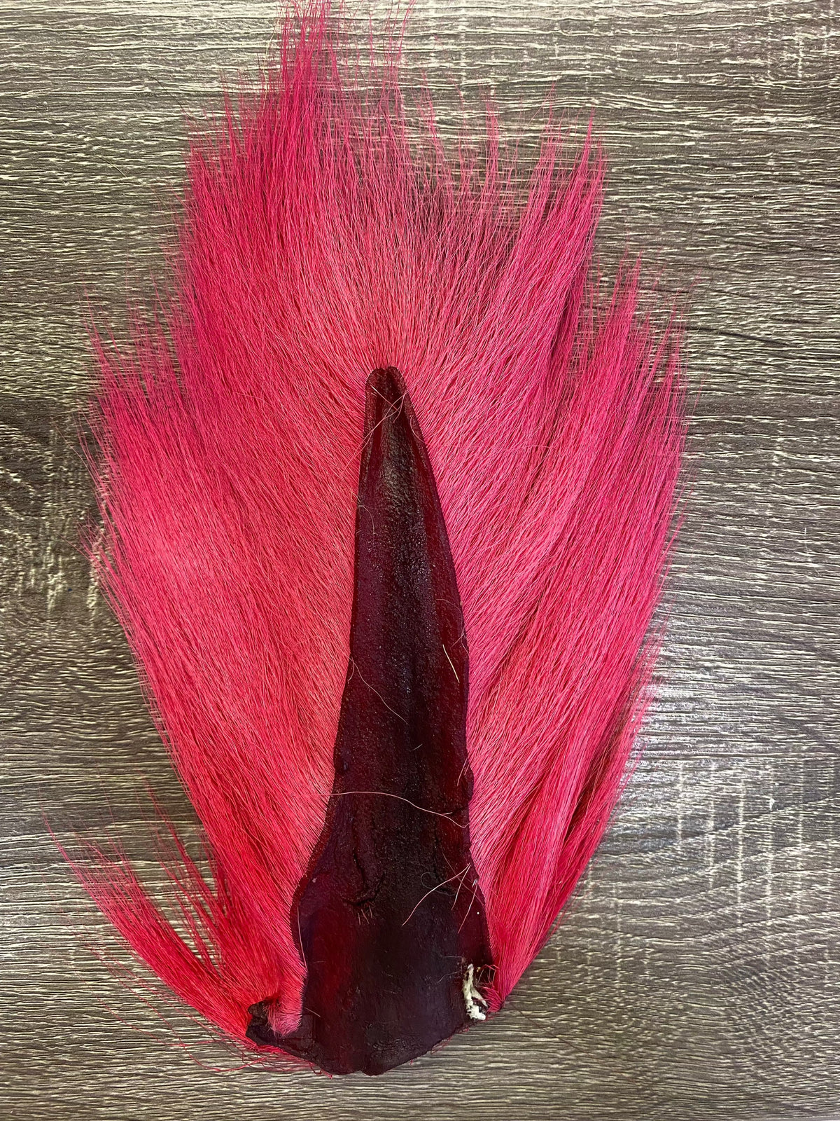 Saltwater Edge Bucktail Premium / Dark Pink