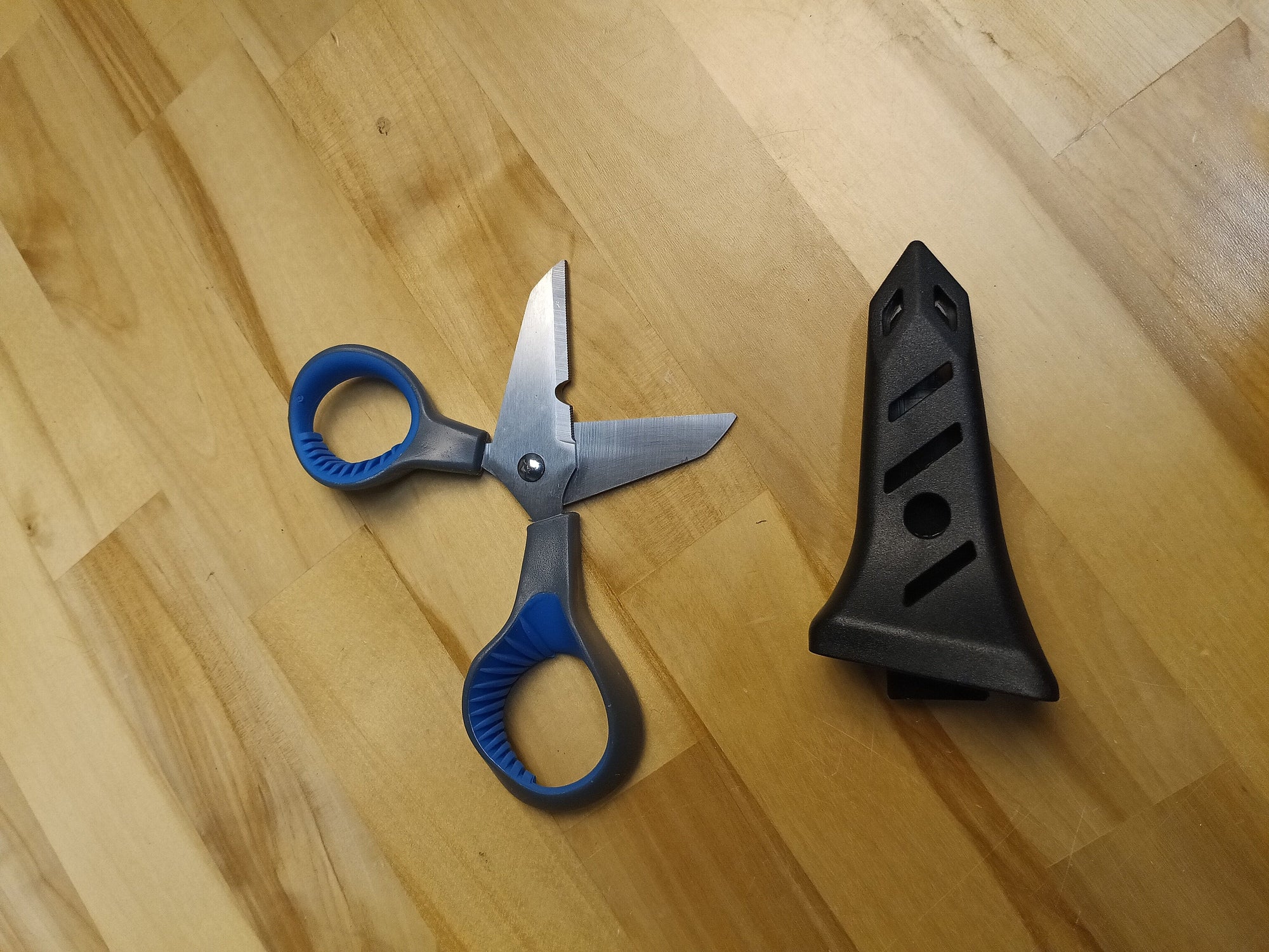Tsunami Ecotech 5" Braid Scissor